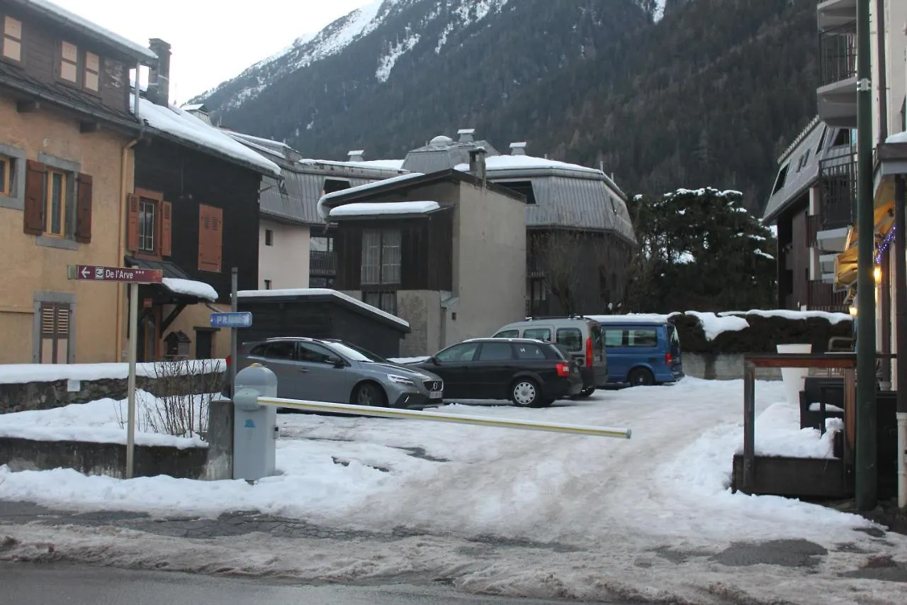 Appartement Le Savoisien Chamonix 0*,